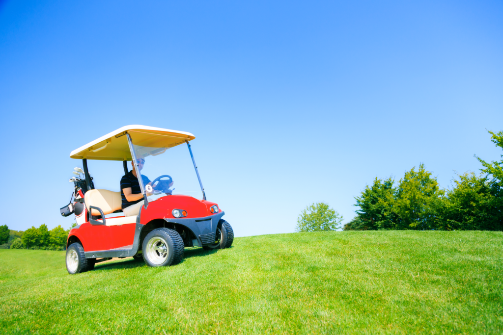 Golf car battery stopped on a hill